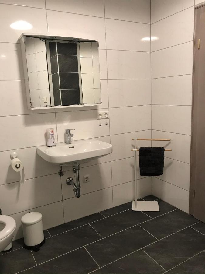Gemutliche 3-Zimmer Wohnung Saal an der Donau ภายนอก รูปภาพ